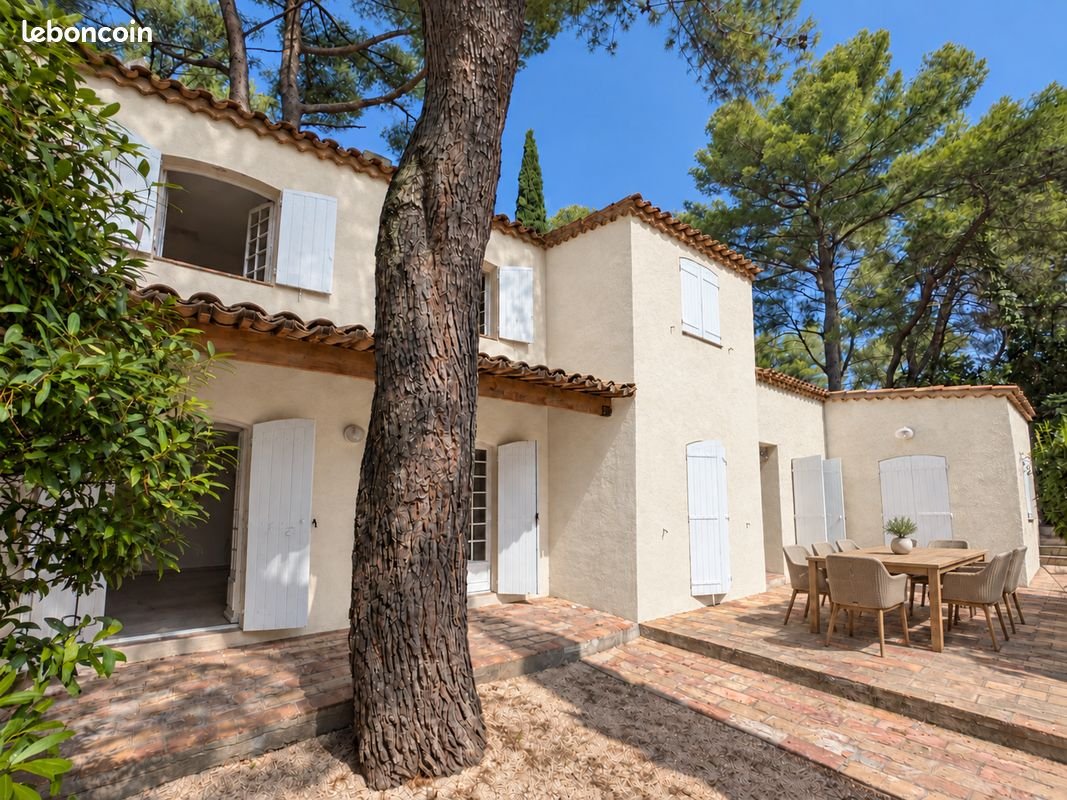 Maison à louer, 165m², Nîmes