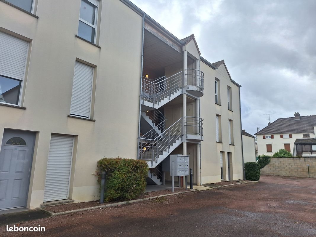 Appartement à louer, 23m², Saint-Julien-les-Villas