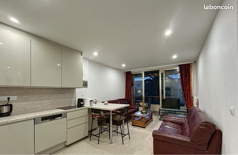 Appartement à louer, 55m², Nice