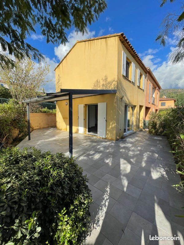 Maison à louer, 55m², Bormes-les-Mimosas