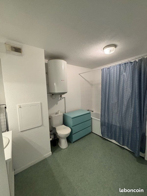 Appartement à louer, 21m², Saint-Etienne