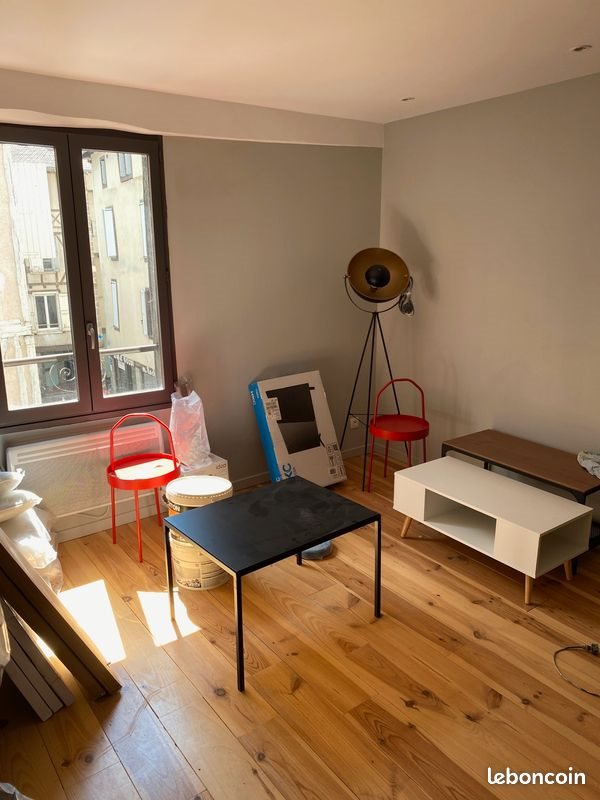 Appartement à louer, 22m², Aurillac