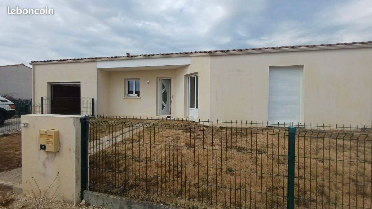 Maison à louer, 136m², Trizay