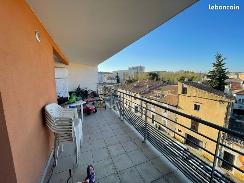 Appartement à louer, 68m², Nîmes