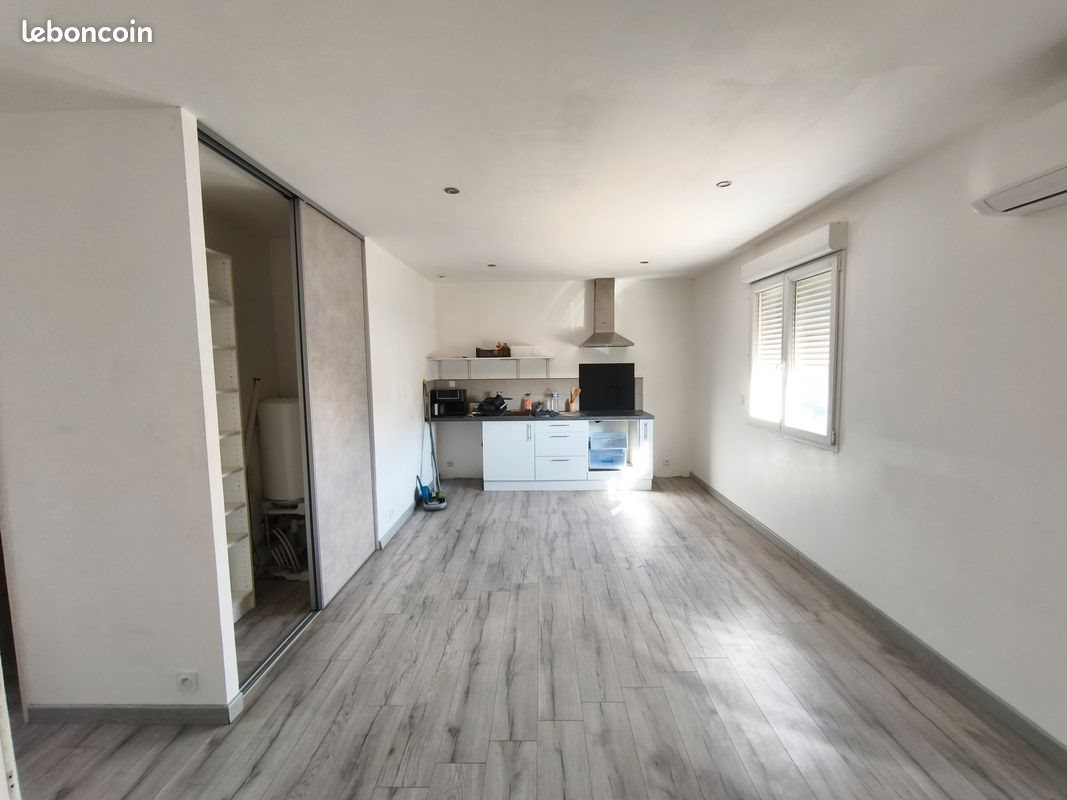 Appartement à louer, 42m², Florensac