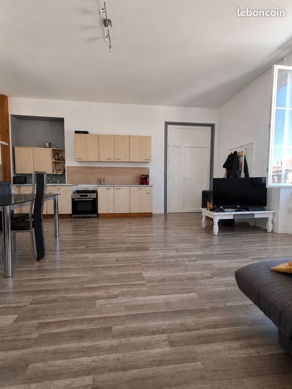 Appartement à louer, 70m², Montmoreau-Saint-Cybard