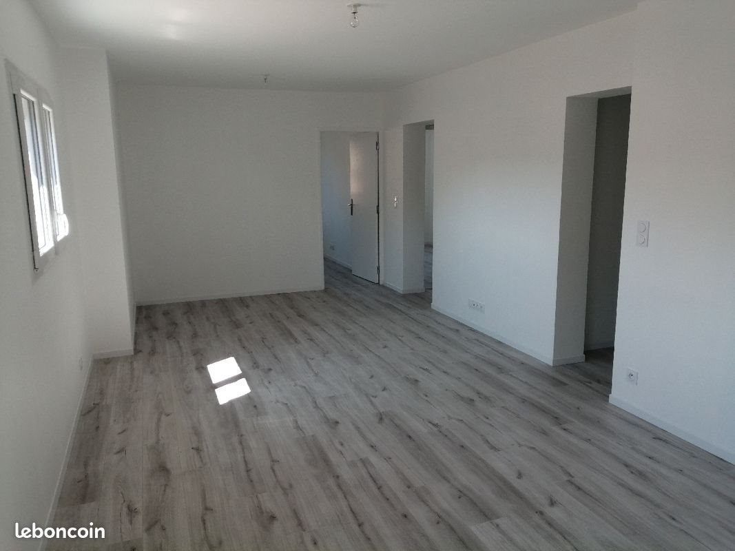 Appartement à vendre, 55m², Saint-Marcellin-en-Forez