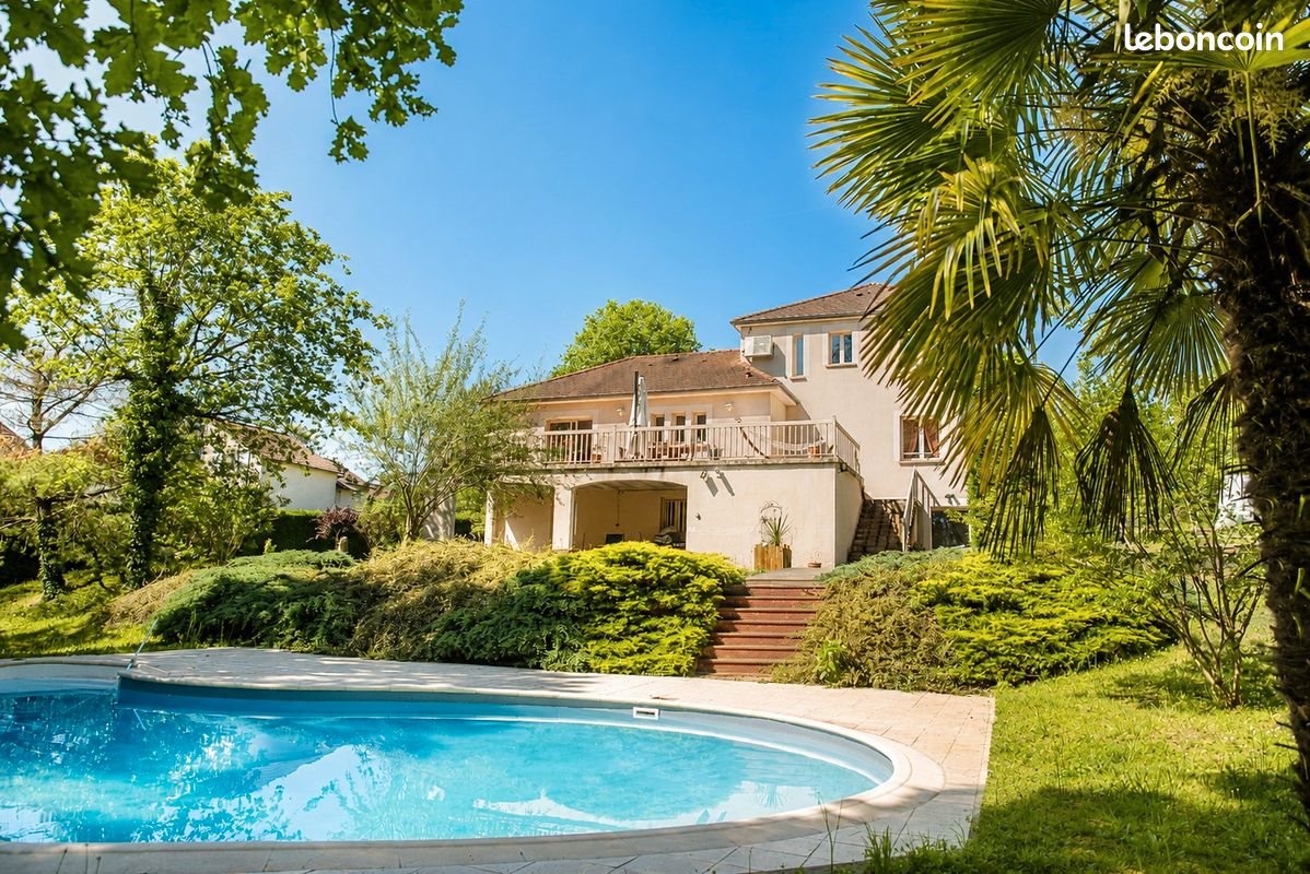 Maison à vendre, 200m², Ussac