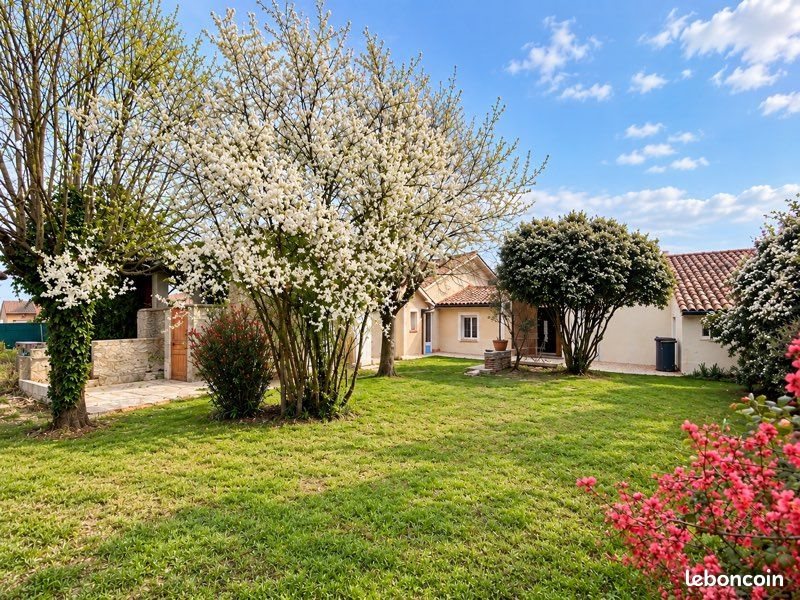 Maison à vendre, 121m², La Ville-Dieu-du-Temple