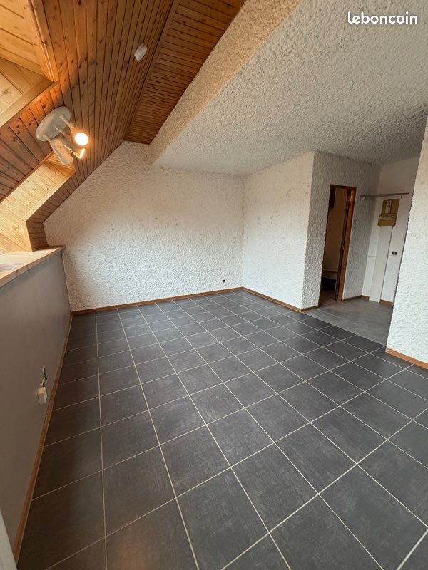 Appartement à louer, 23m², Frasne