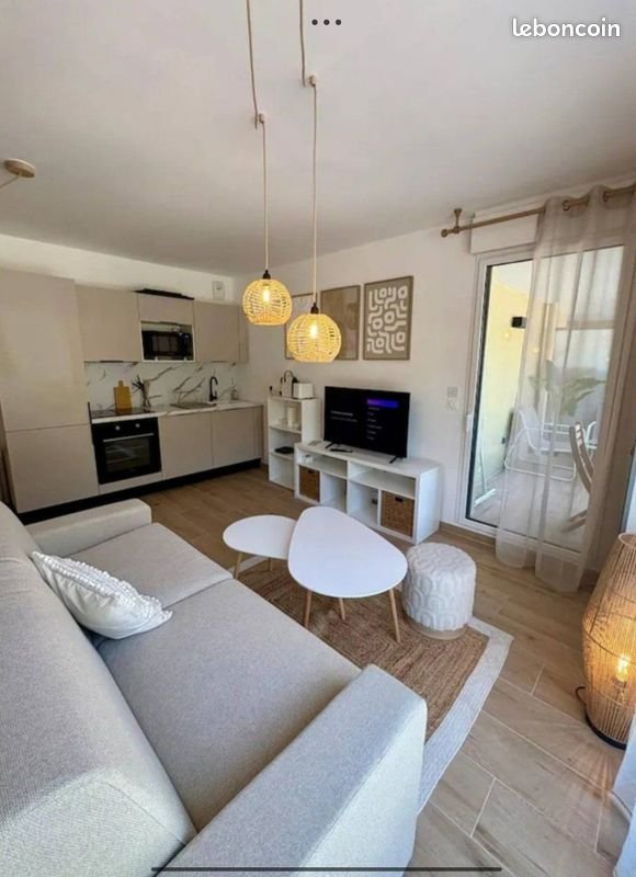 Appartement à louer, 32m², Saint-Laurent-du-Var