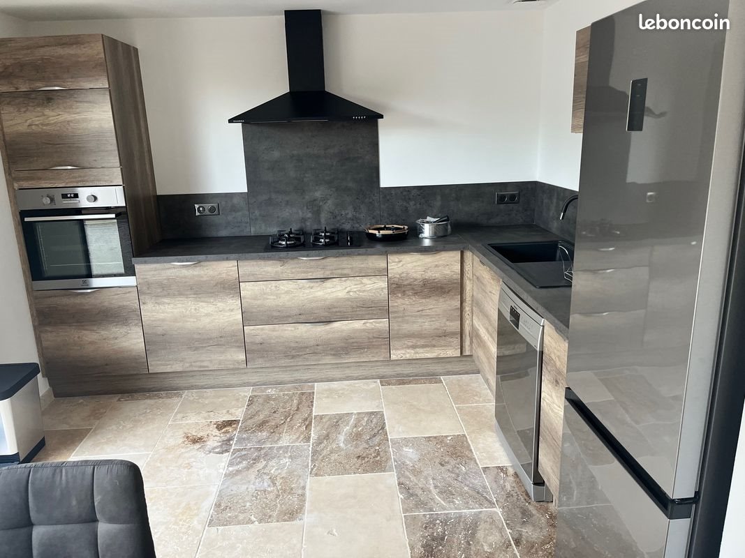 Appartement à louer, 55m², Gémenos