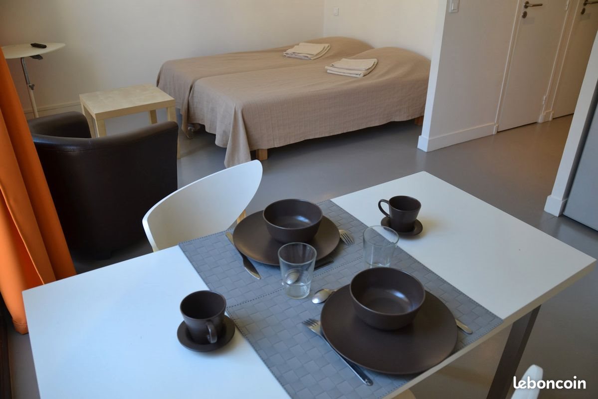 Appartement à louer, 25m², Meudon-la-Forêt