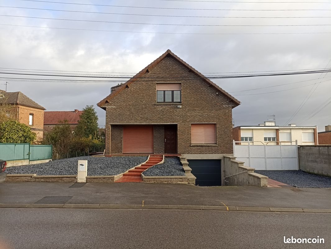Maison à louer, 113m², Lécluse