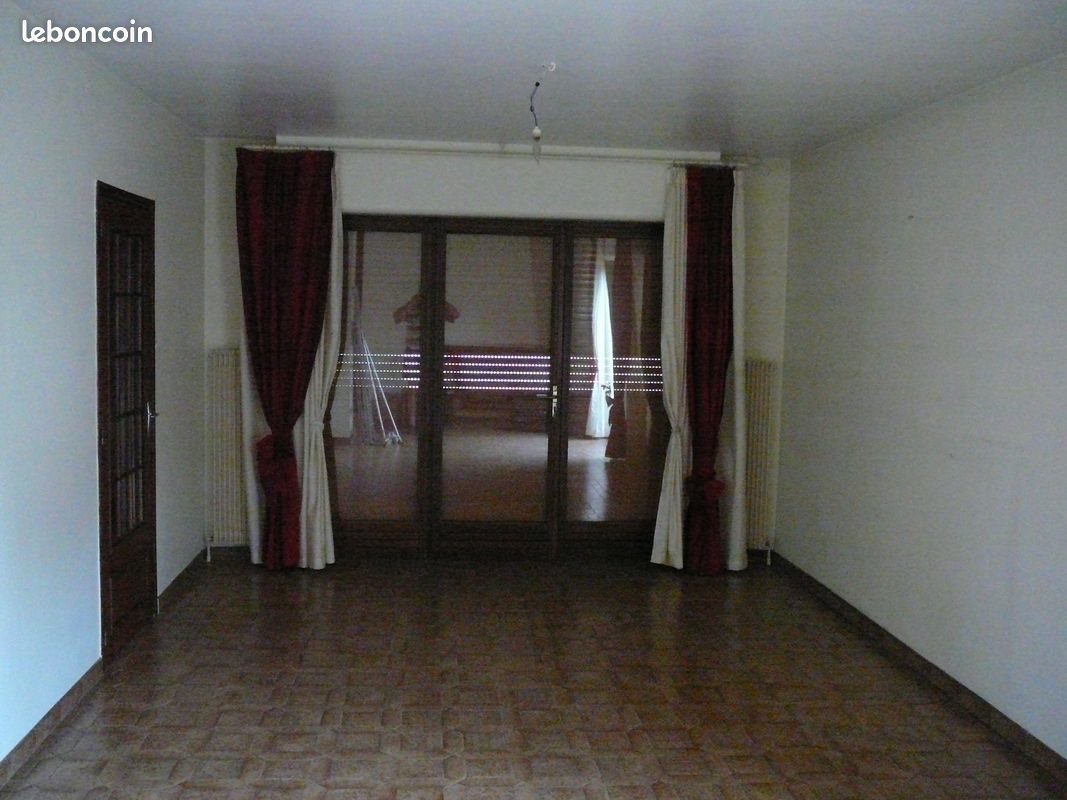 Maison à louer, 113m², Lécluse