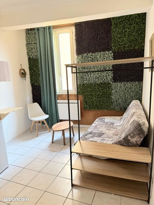 Appartement à louer, 17m², Nîmes
