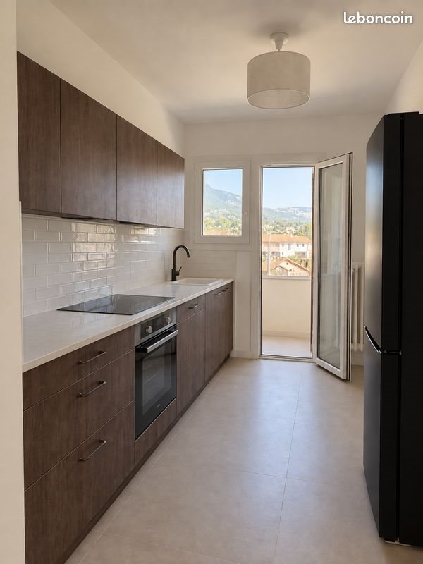 Appartement à louer, 58m², Toulon