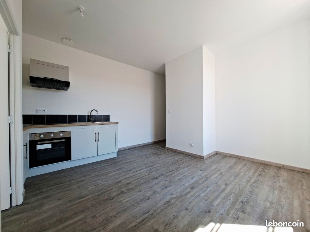Appartement à louer, 33m², Pradelles