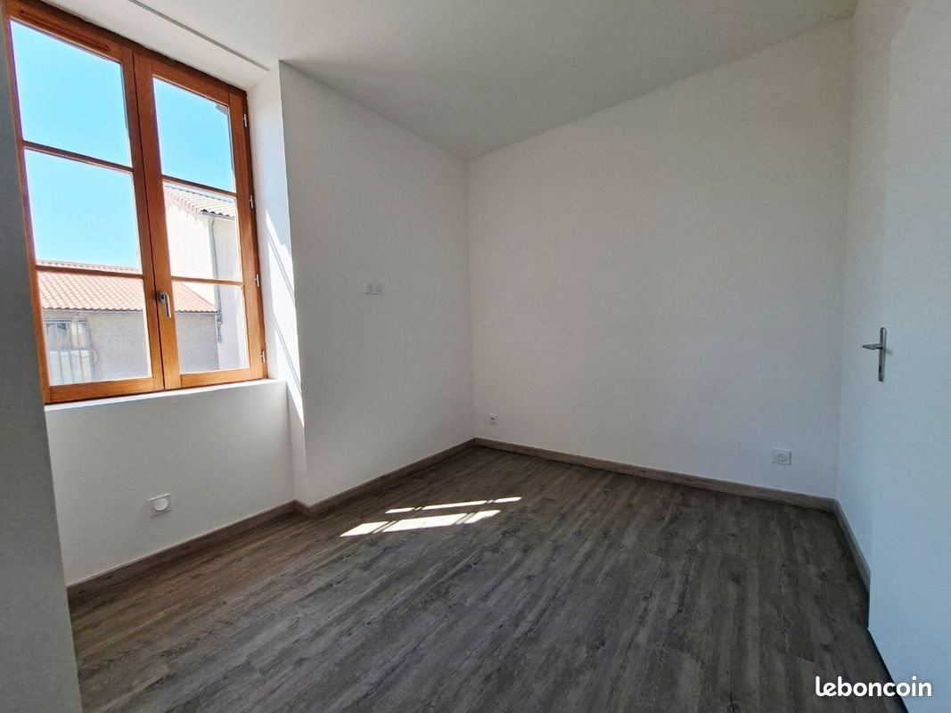Appartement à louer, 33m², Pradelles