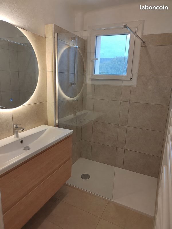 Appartement à louer, 61m², Grasse