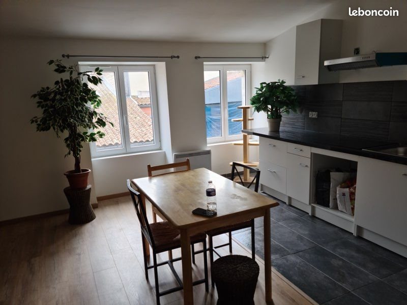 Appartement à louer, 59m², Rochefort