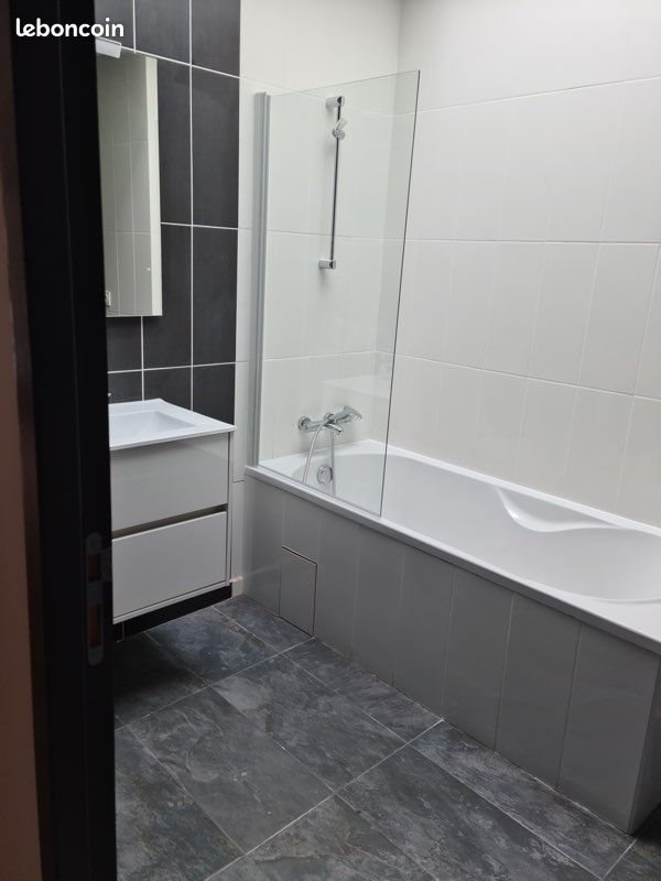 Appartement à louer, 59m², Rochefort