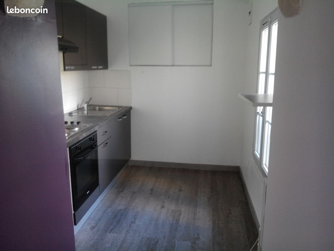 Maison à louer, 72m², Gençay