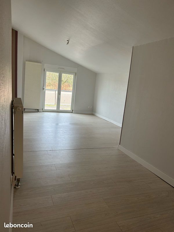 Appartement à louer, 62m², Neufgrange