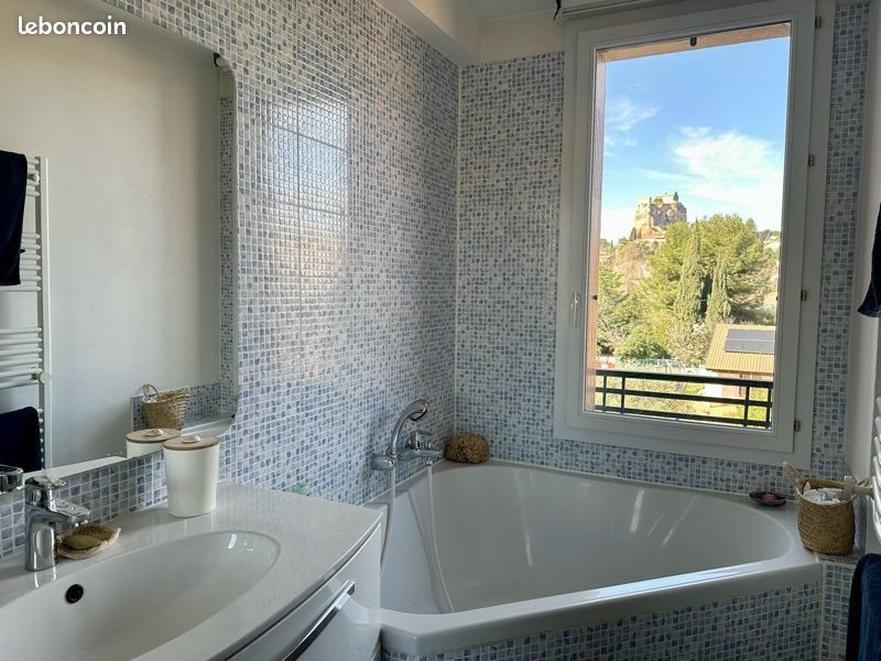 Appartement à vendre, 68m², Vitrolles
