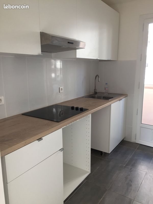 Appartement à louer, 48m², Marseille 8ème