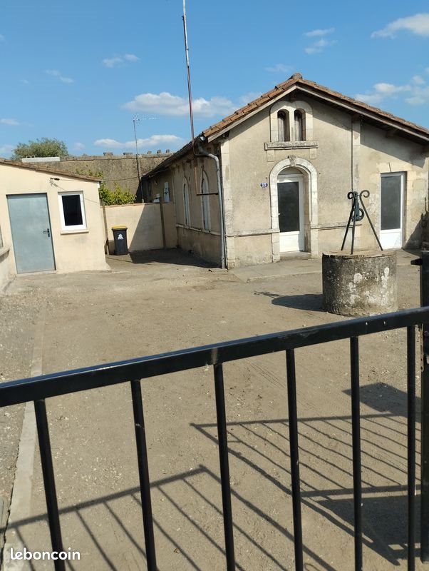 Maison à louer, 40m², Montendre