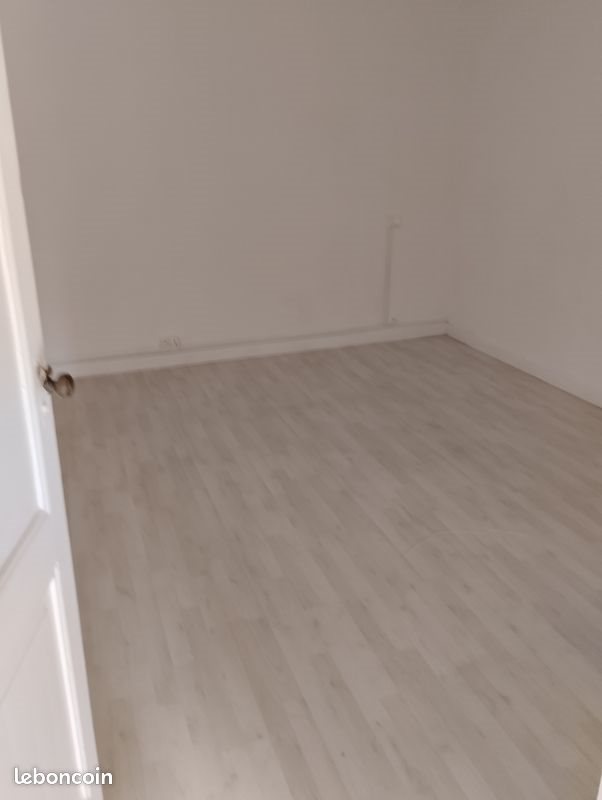 Maison à louer, 40m², Montendre