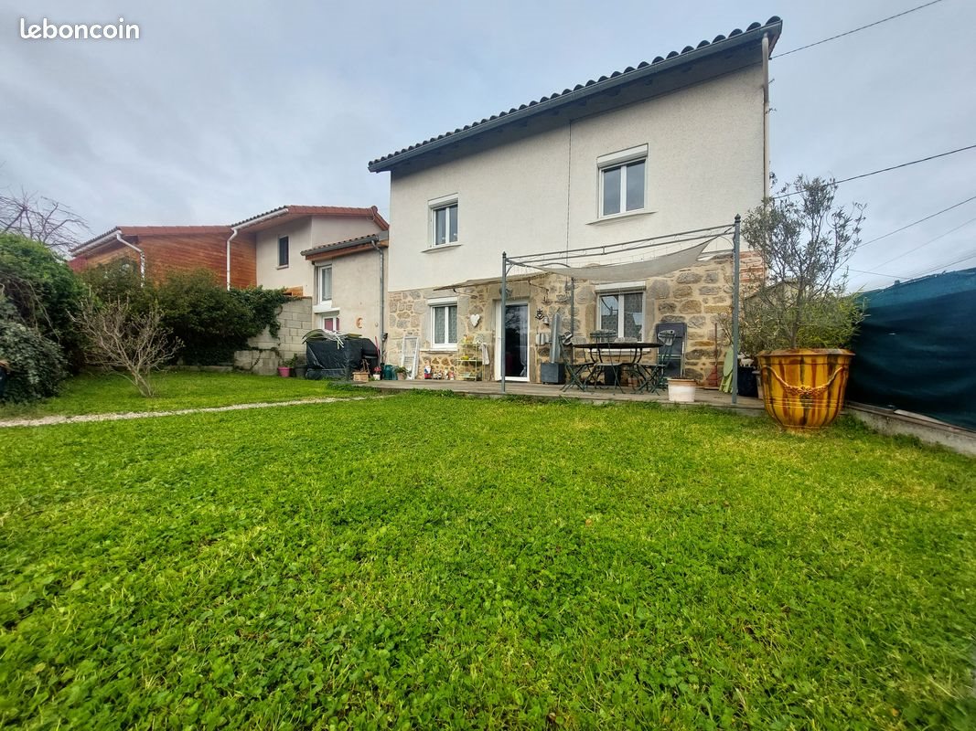 Maison à louer, 100m², Ecotay-l'Olme