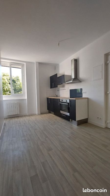 Appartement à louer, 40m², Saint-Hilaire-du-Harcouët