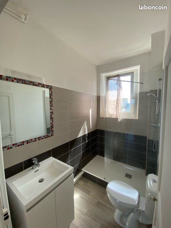 Appartement à louer, 57m², Aurillac