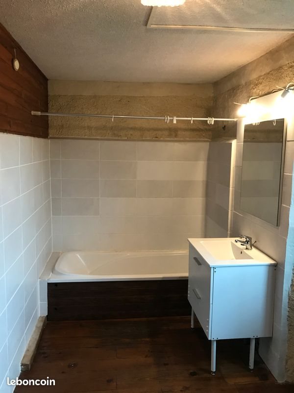 Appartement à louer, 65m², Molières-sur-Cèze
