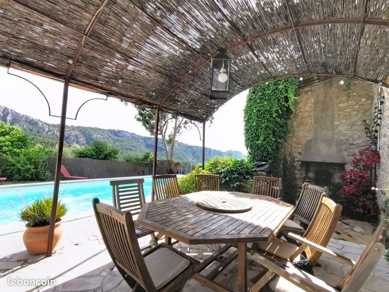 Maison à vendre, 217m², Evenos