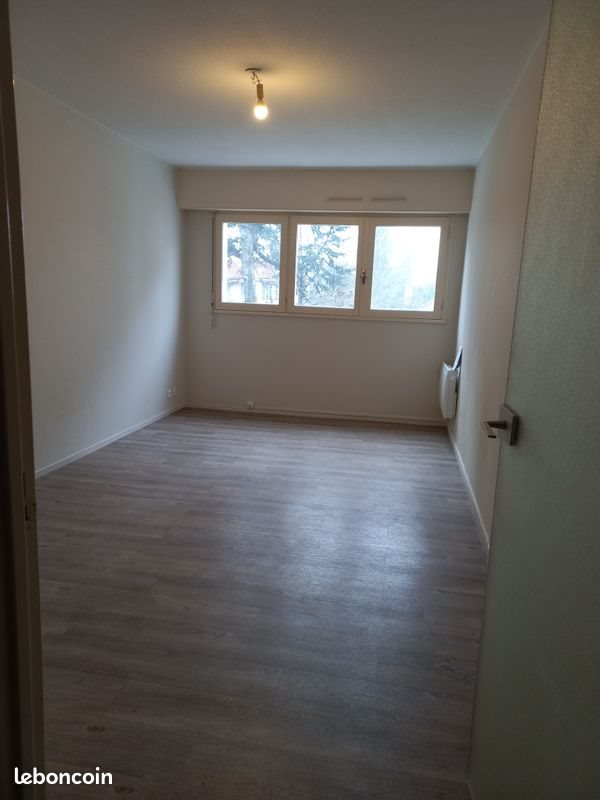 Appartement à louer, 21m², Pau