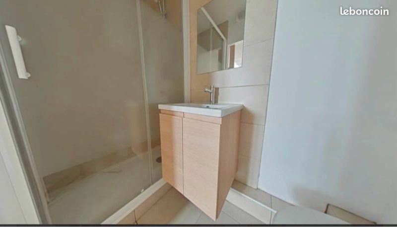 Appartement à louer, 18m², Saint-Étienne