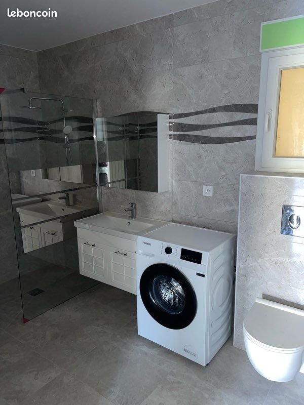 Appartement à louer, 52m², Montfaucon