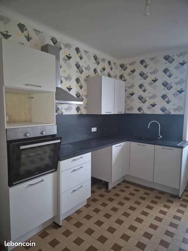 Appartement à louer, 70m², Maisons-du-Bois-Lièvremont