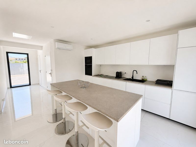 Maison à louer, 150m², La Ciotat