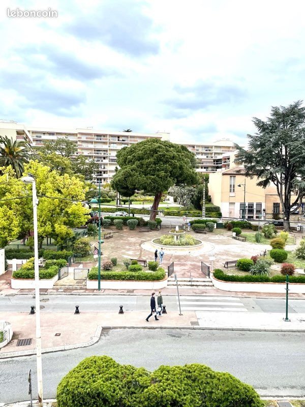 Appartement à louer, 60m², Vallauris