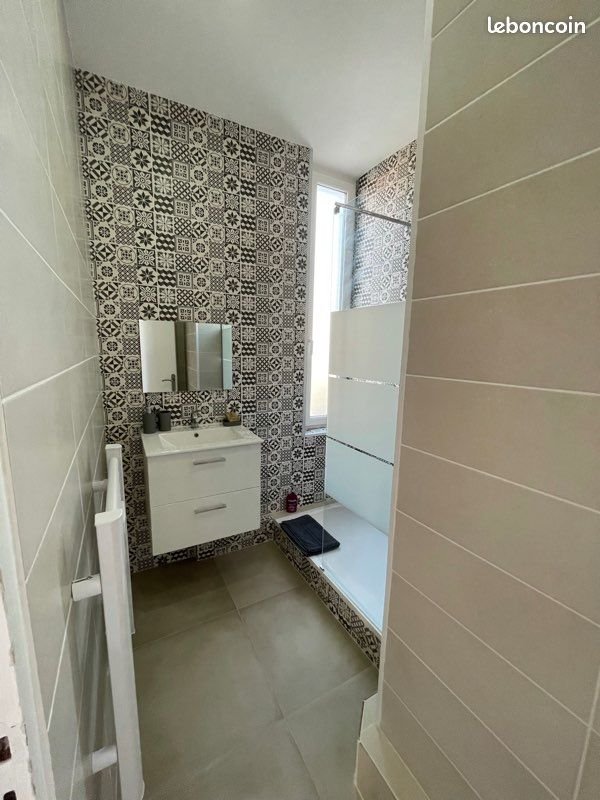 Appartement à louer, 60m², Vallauris