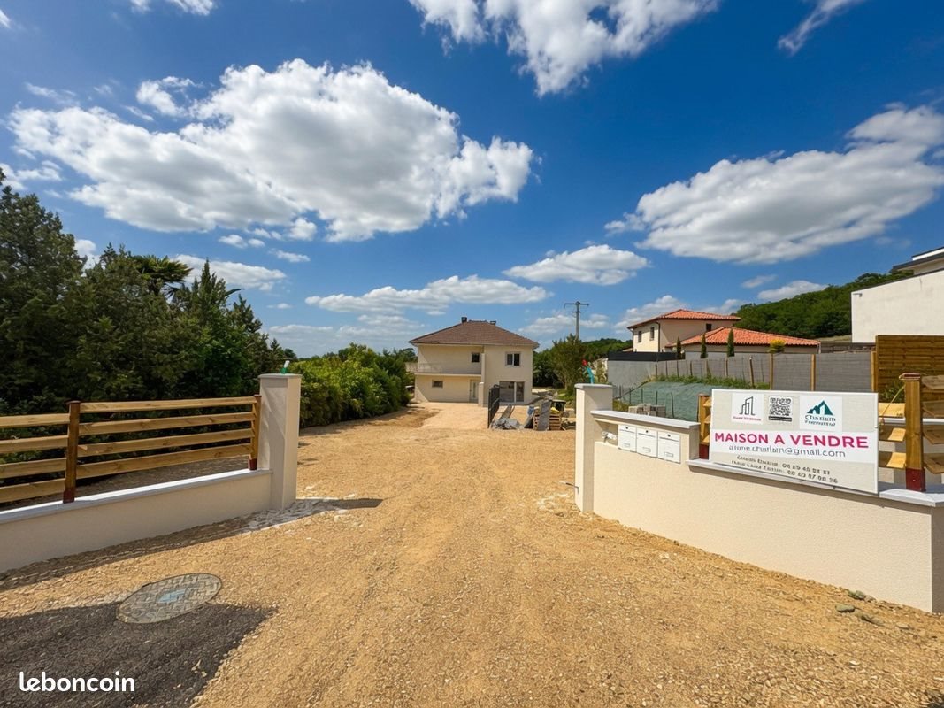 Maison à vendre, 71m², Fleurieu-sur-Saône