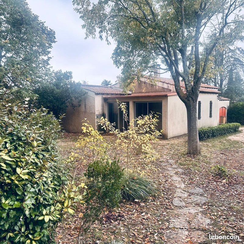 Maison à louer, 100m², Lourmarin