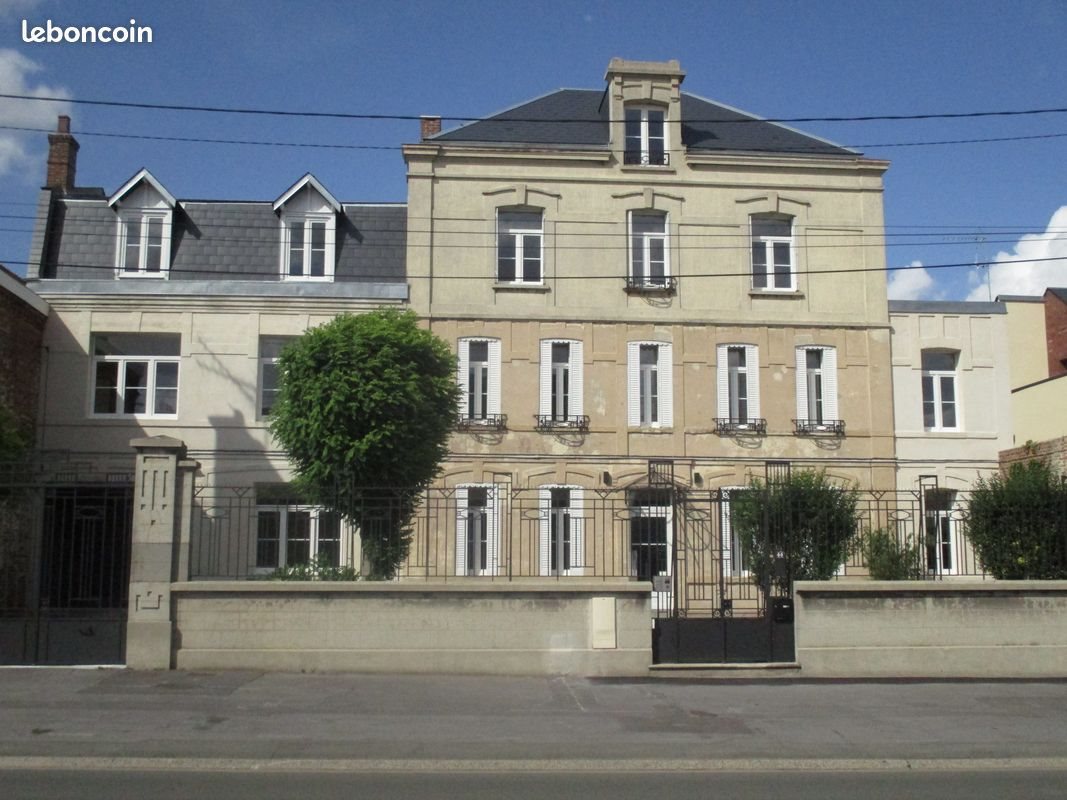 Appartement à louer, 65m², Neuville-Saint-Rémy