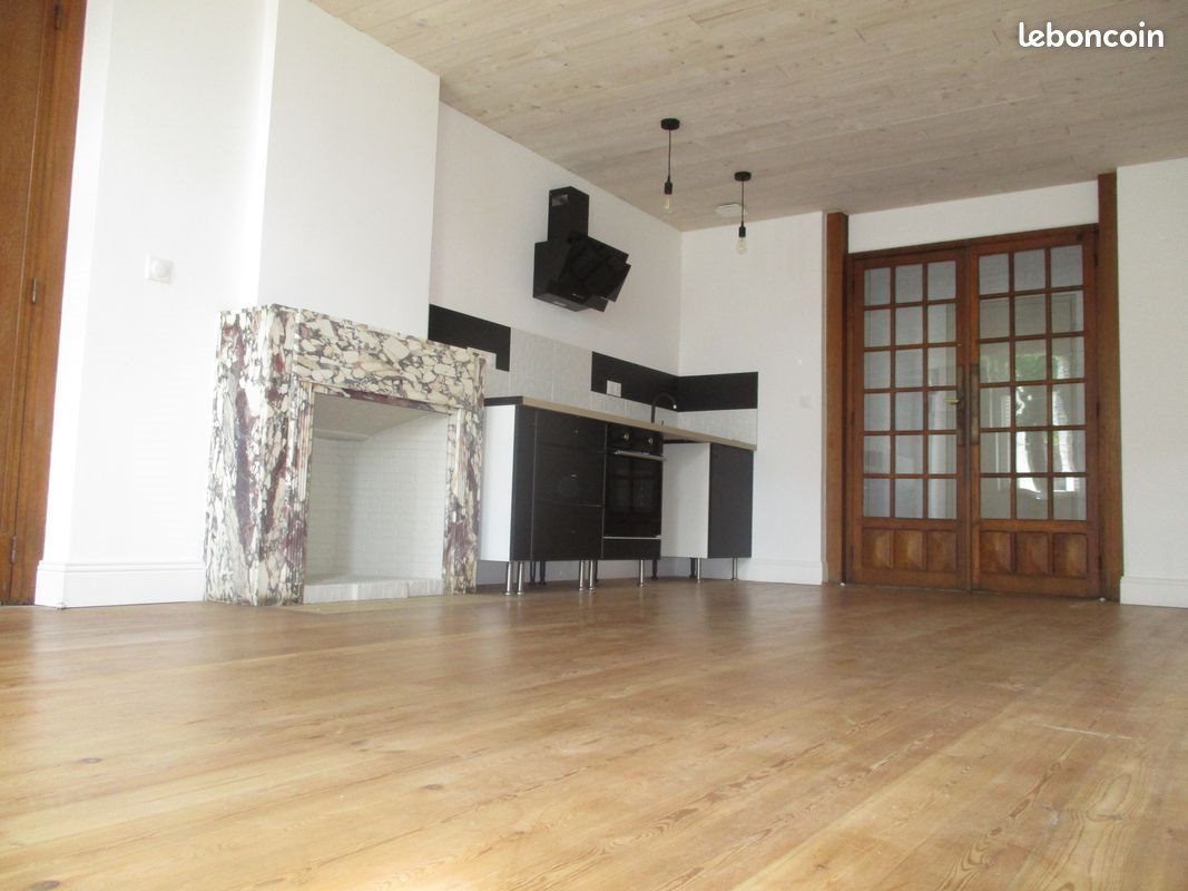Appartement à louer, 65m², Neuville-Saint-Rémy