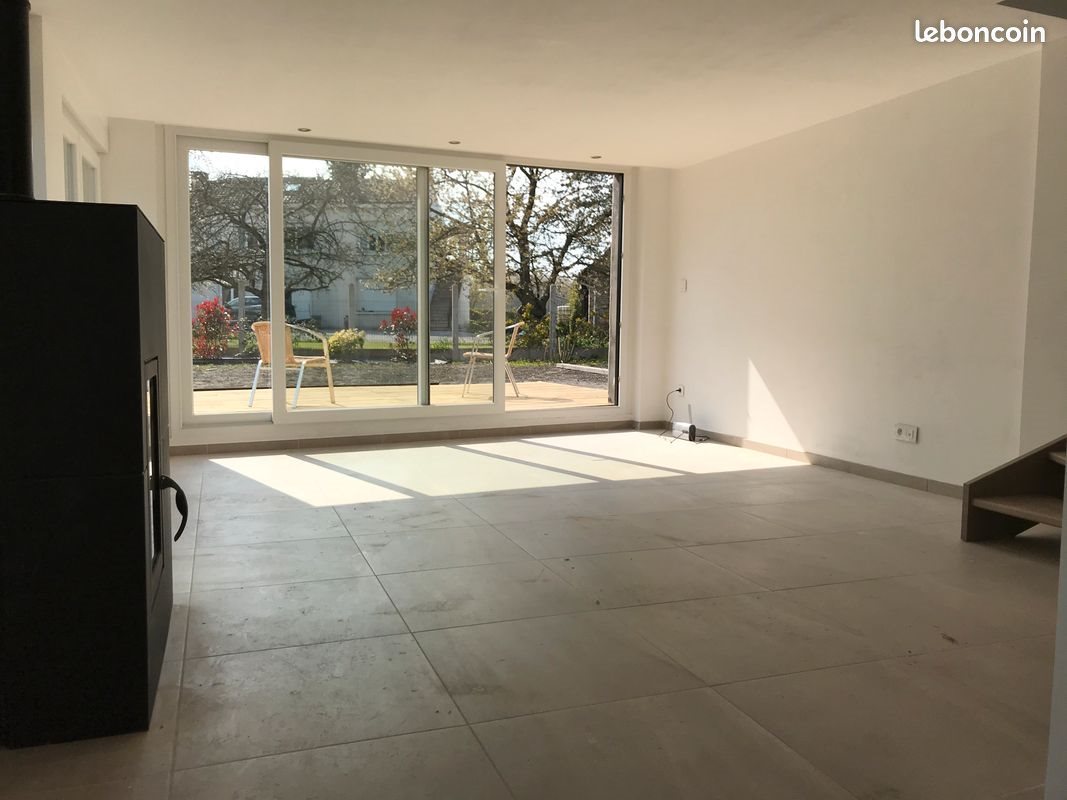 Maison à louer, 115m², Louvil