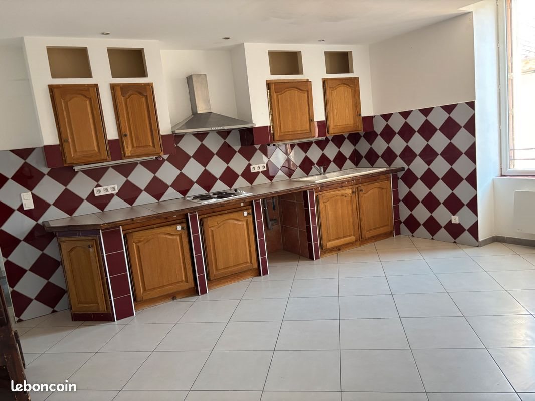 Appartement à louer, 64m², Bédarieux